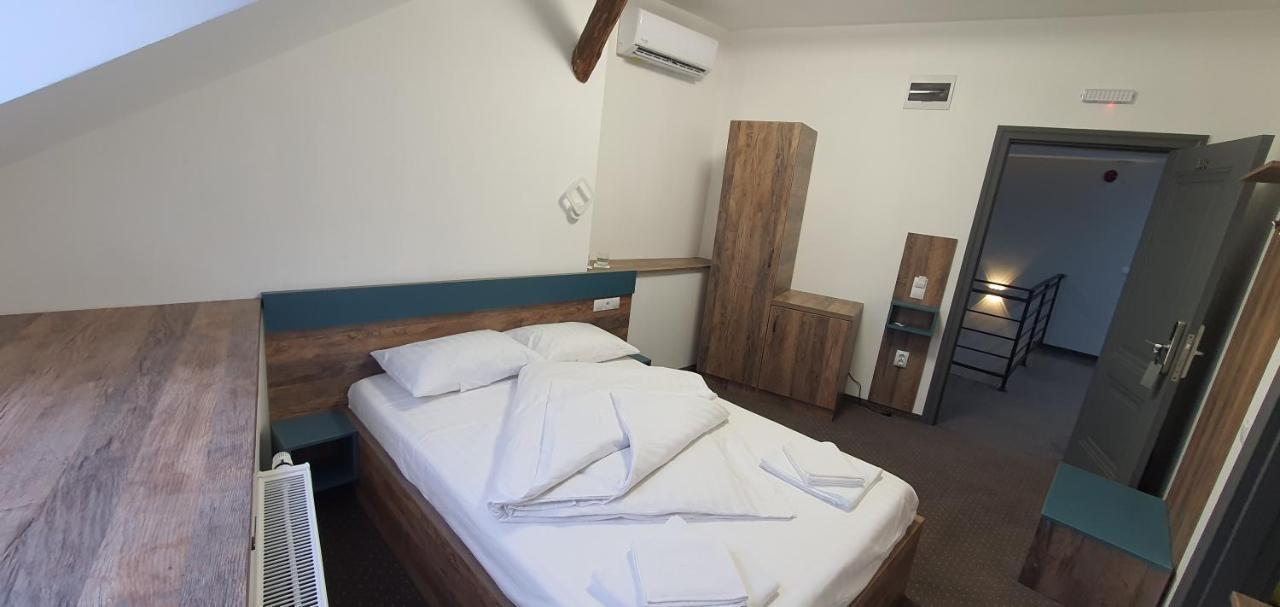 Hotel Casa Achim Baia Mare Exteriér fotografie
